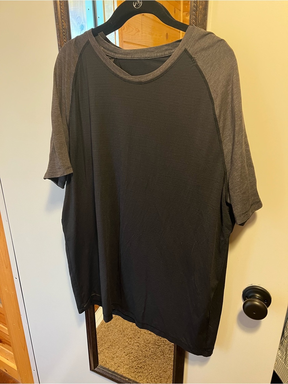 Men's Lululemon Black & Gray Short Sleeve Raglan Shirt